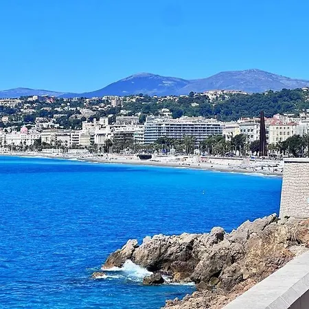 Le Quai *